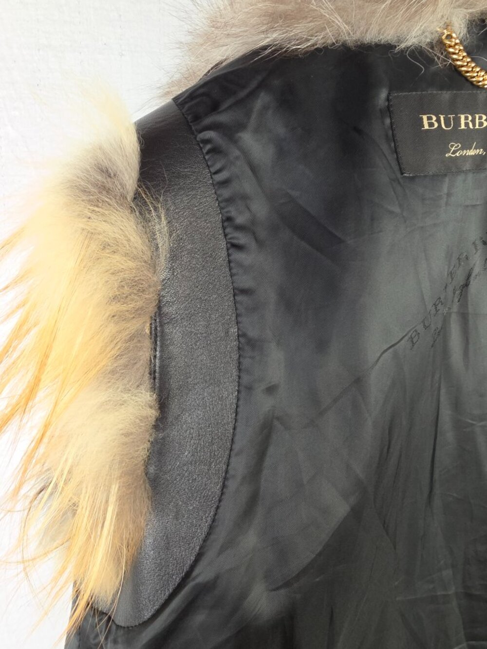 Rare Burberry Runway Golden Fox Fur Gilet Vest Italy Goat Suede size 4 OpenFront - Picture 10 of 16